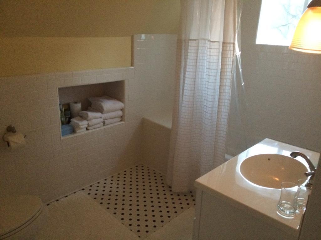 Aberdeen Stone Cottage B&B Traverse City Chambre photo