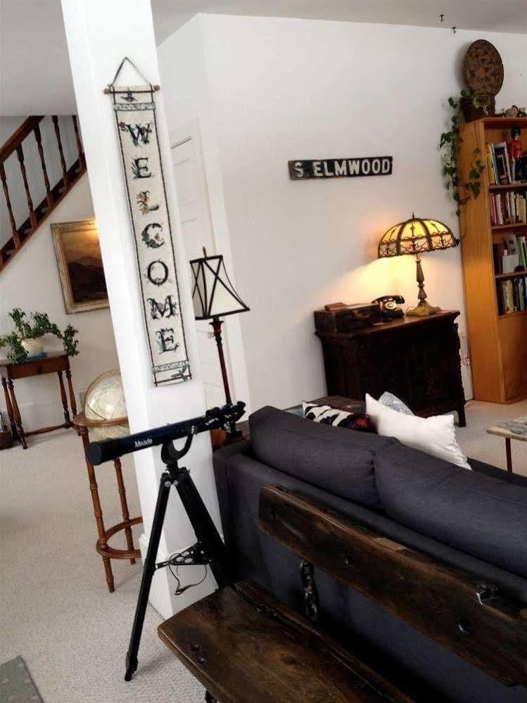 Aberdeen Stone Cottage B&B Traverse City Extérieur photo