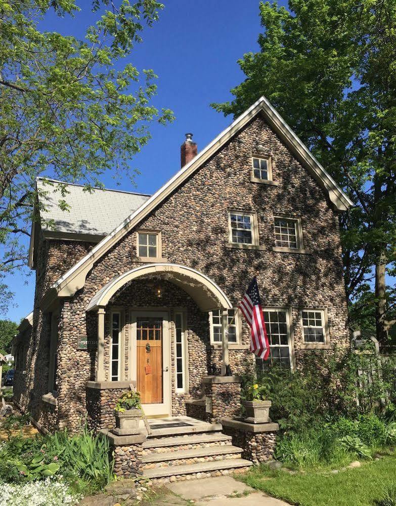 Aberdeen Stone Cottage B&B Traverse City Extérieur photo
